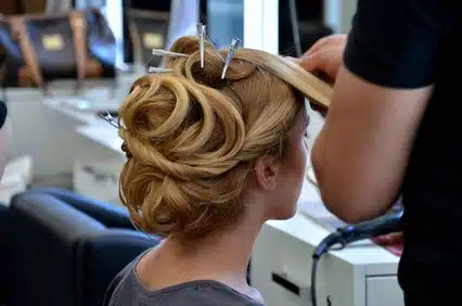 Les types de chignons à porter lors d’une soirée